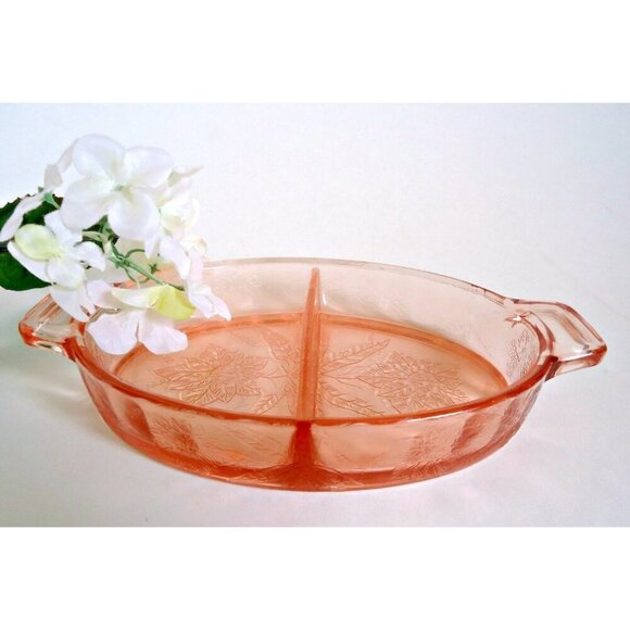 Jeannette Pink Glass Floral Poinsettia Divided Relish Oval Handled Dish 1931-35 - Picture 1 of 3